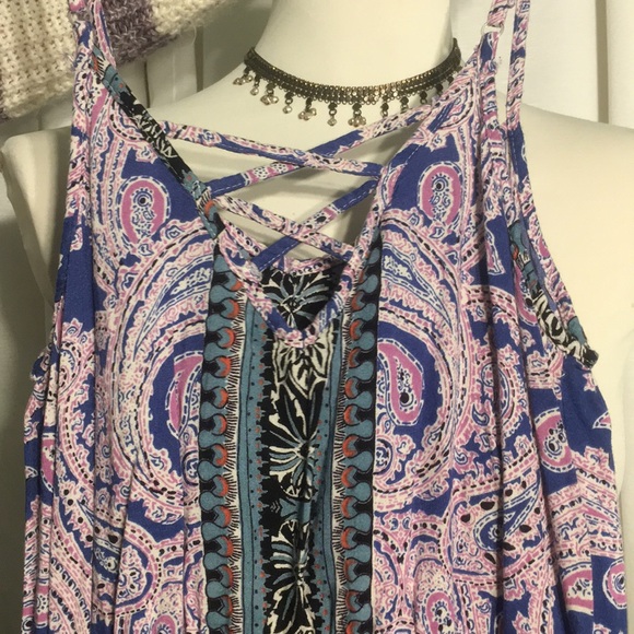 Patterned Romper - Picture 5 of 5